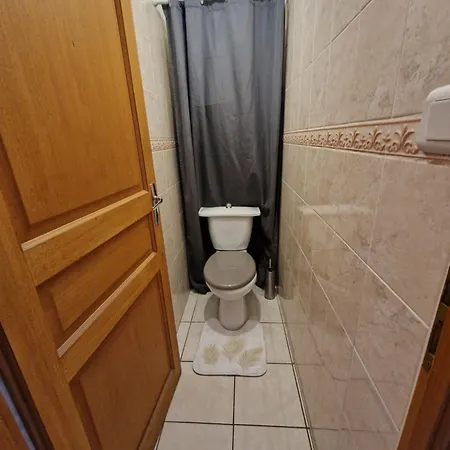 Apartment Avec Grand Jardin Et Jacuzzi
